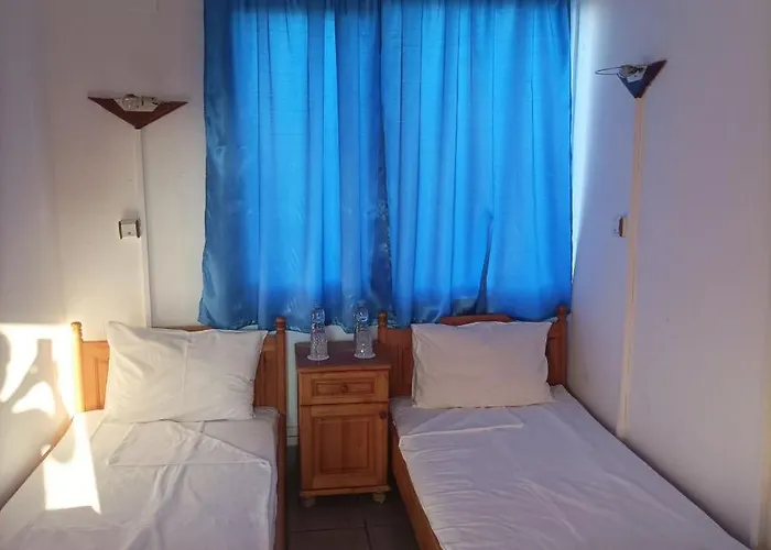 бяла къща Къща за гости 3*